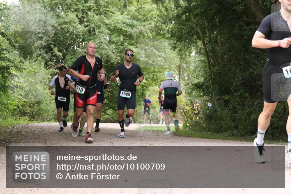 30.08.2026 - Elbe Triathlon Hamburg Antke Förster http://msf.ph/oto/10100709 30.08.2026 11:11:52 Laufen 500, 710, 1088, 10 meine-sportfotos.de