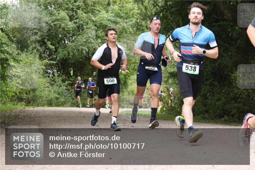 30.08.2026 - Elbe Triathlon Hamburg Antke Förster http://msf.ph/oto/10100717 30.08.2026 11:11:55 Laufen 500, 538 meine-sportfotos.de
