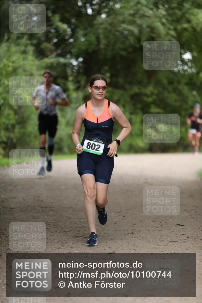 30.08.2026 - Elbe Triathlon Hamburg Antke Förster http://msf.ph/oto/10100744 30.08.2026 11:08:51 Laufen 802 meine-sportfotos.de