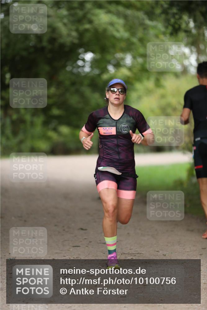 30.08.2026 - Elbe Triathlon Hamburg Antke Förster http://msf.ph/oto/10100756 30.08.2026 11:09:00 Laufen  meine-sportfotos.de