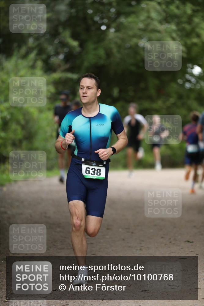 30.08.2026 - Elbe Triathlon Hamburg Antke Förster http://msf.ph/oto/10100768 30.08.2026 11:09:20 Laufen 638 meine-sportfotos.de