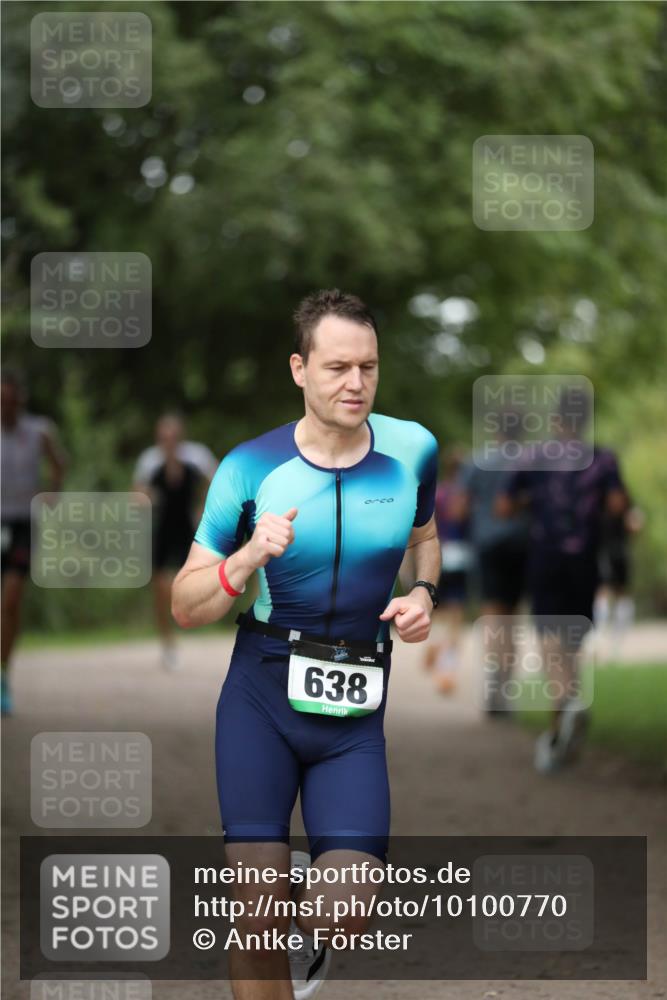 30.08.2026 - Elbe Triathlon Hamburg Antke Förster http://msf.ph/oto/10100770 30.08.2026 11:09:21 Laufen 638 meine-sportfotos.de