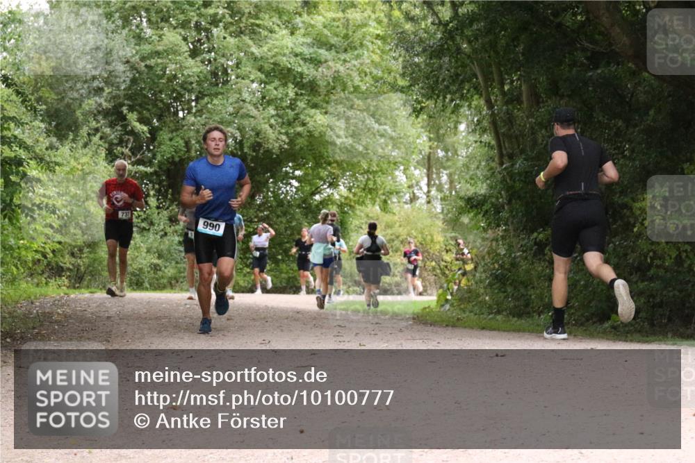 30.08.2026 - Elbe Triathlon Hamburg Antke Förster http://msf.ph/oto/10100777 30.08.2026 11:12:35 Laufen 737, 990 meine-sportfotos.de