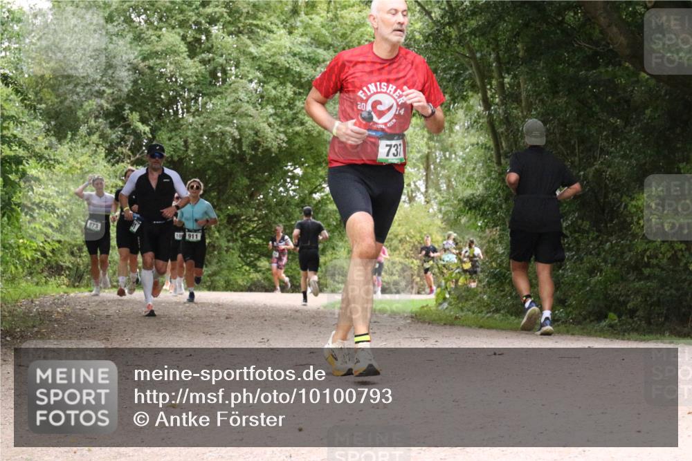 30.08.2026 - Elbe Triathlon Hamburg Antke Förster http://msf.ph/oto/10100793 30.08.2026 11:12:42 Laufen 873, 10, 911, 20, 14, 42, 731 meine-sportfotos.de
