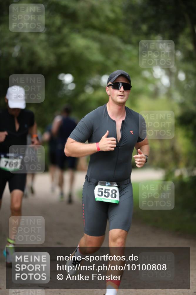 30.08.2026 - Elbe Triathlon Hamburg Antke Förster http://msf.ph/oto/10100808 30.08.2026 11:09:50 Laufen 769, 558 meine-sportfotos.de