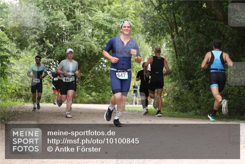 30.08.2026 - Elbe Triathlon Hamburg Antke Förster http://msf.ph/oto/10100845 30.08.2026 11:13:10 Laufen 1047, 468, 647, 847 meine-sportfotos.de