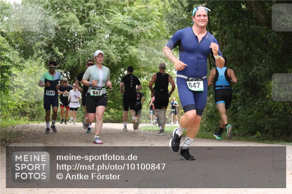 30.08.2026 - Elbe Triathlon Hamburg Antke Förster http://msf.ph/oto/10100847 30.08.2026 11:13:11 Laufen 1047, 468, 847, 647 meine-sportfotos.de