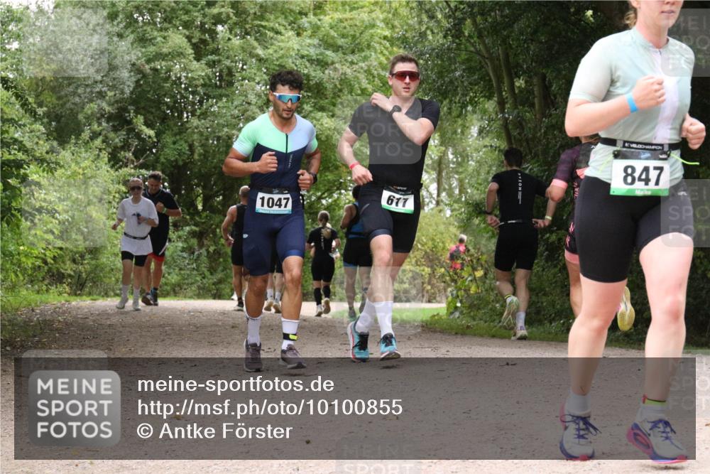 30.08.2026 - Elbe Triathlon Hamburg Antke Förster http://msf.ph/oto/10100855 30.08.2026 11:13:13 Laufen 1047, 617, 847 meine-sportfotos.de