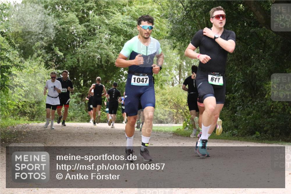 30.08.2026 - Elbe Triathlon Hamburg Antke Förster http://msf.ph/oto/10100857 30.08.2026 11:13:14 Laufen 468, 1047, 617 meine-sportfotos.de