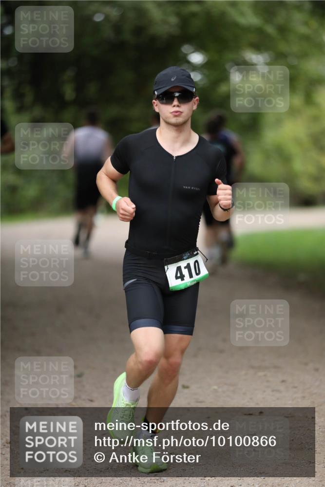 30.08.2026 - Elbe Triathlon Hamburg Antke Förster http://msf.ph/oto/10100866 30.08.2026 11:10:22 Laufen 410 meine-sportfotos.de