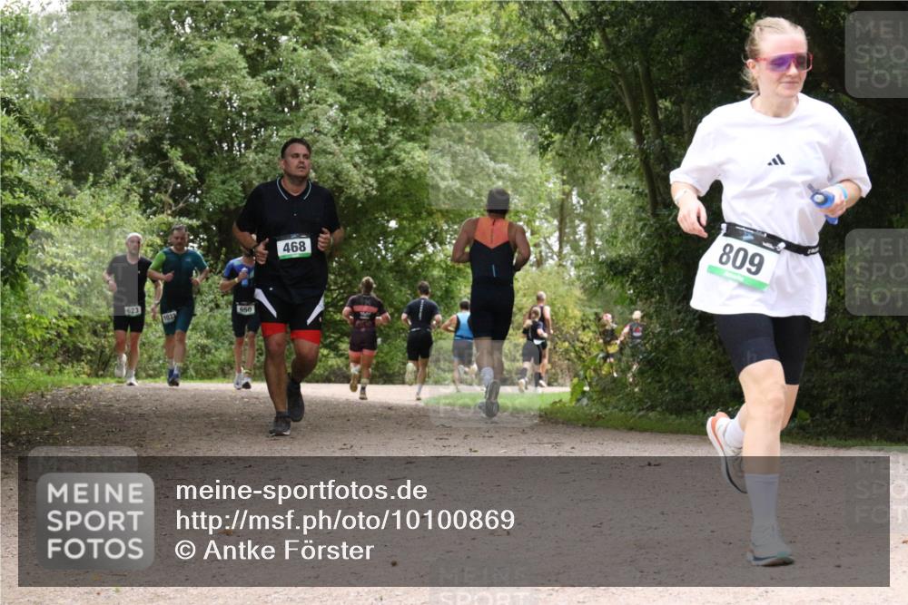 30.08.2026 - Elbe Triathlon Hamburg Antke Förster http://msf.ph/oto/10100869 30.08.2026 11:13:19 Laufen 623, 1032, 650, 468, 809 meine-sportfotos.de