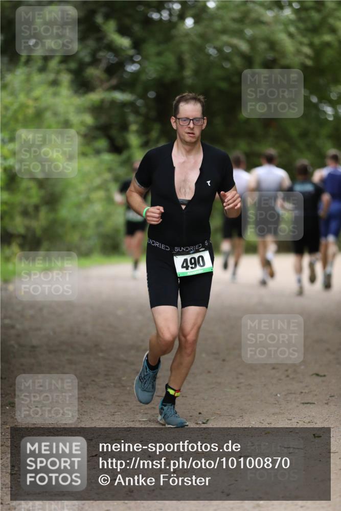 30.08.2026 - Elbe Triathlon Hamburg Antke Förster http://msf.ph/oto/10100870 30.08.2026 11:10:24 Laufen 490 meine-sportfotos.de