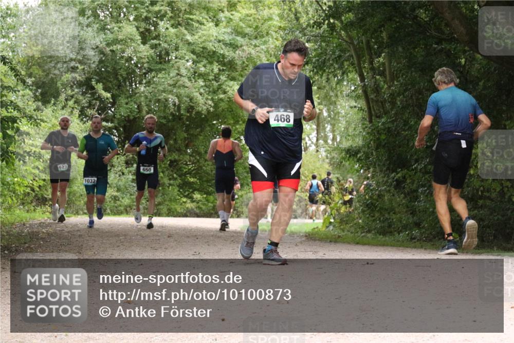 30.08.2026 - Elbe Triathlon Hamburg Antke Förster http://msf.ph/oto/10100873 30.08.2026 11:13:22 Laufen 623, 1032, 650, 468 meine-sportfotos.de