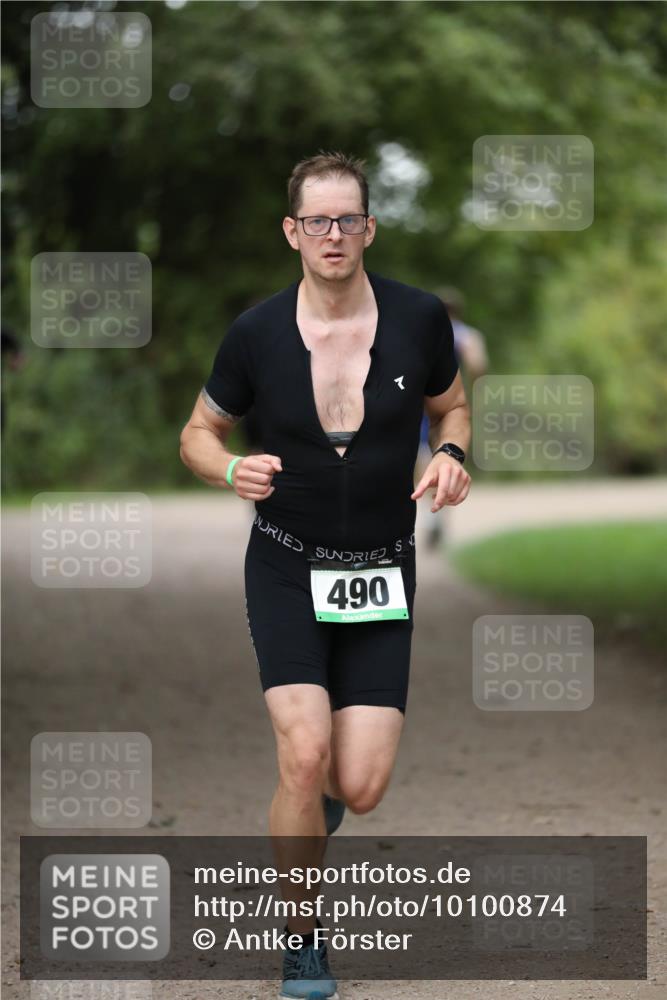 30.08.2026 - Elbe Triathlon Hamburg Antke Förster http://msf.ph/oto/10100874 30.08.2026 11:10:25 Laufen 490 meine-sportfotos.de