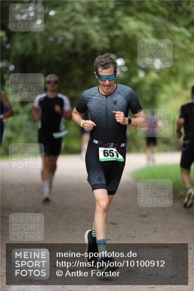 30.08.2026 - Elbe Triathlon Hamburg Antke Förster http://msf.ph/oto/10100912 30.08.2026 11:10:50 Laufen 3, 651, 238 meine-sportfotos.de
