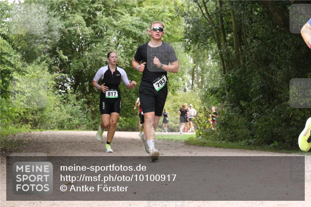 30.08.2026 - Elbe Triathlon Hamburg Antke Förster http://msf.ph/oto/10100917 30.08.2026 11:13:44 Laufen 817, 3, 793 meine-sportfotos.de