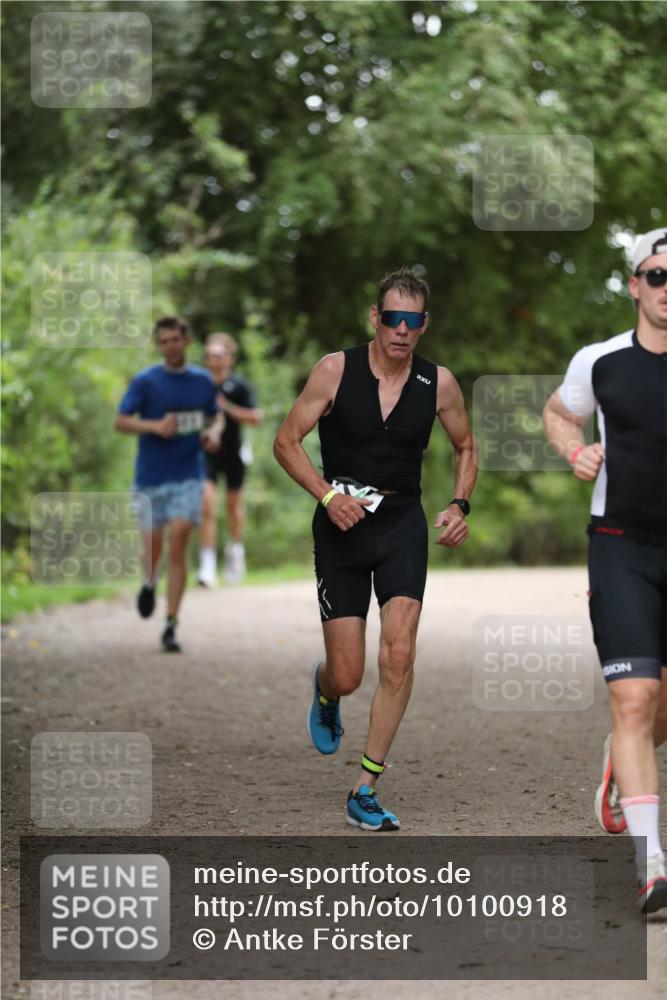 30.08.2026 - Elbe Triathlon Hamburg Antke Förster http://msf.ph/oto/10100918 30.08.2026 11:10:52 Laufen 2 meine-sportfotos.de