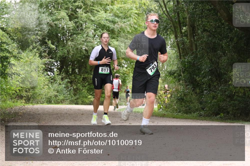 30.08.2026 - Elbe Triathlon Hamburg Antke Förster http://msf.ph/oto/10100919 30.08.2026 11:13:45 Laufen 3, 817, 793 meine-sportfotos.de