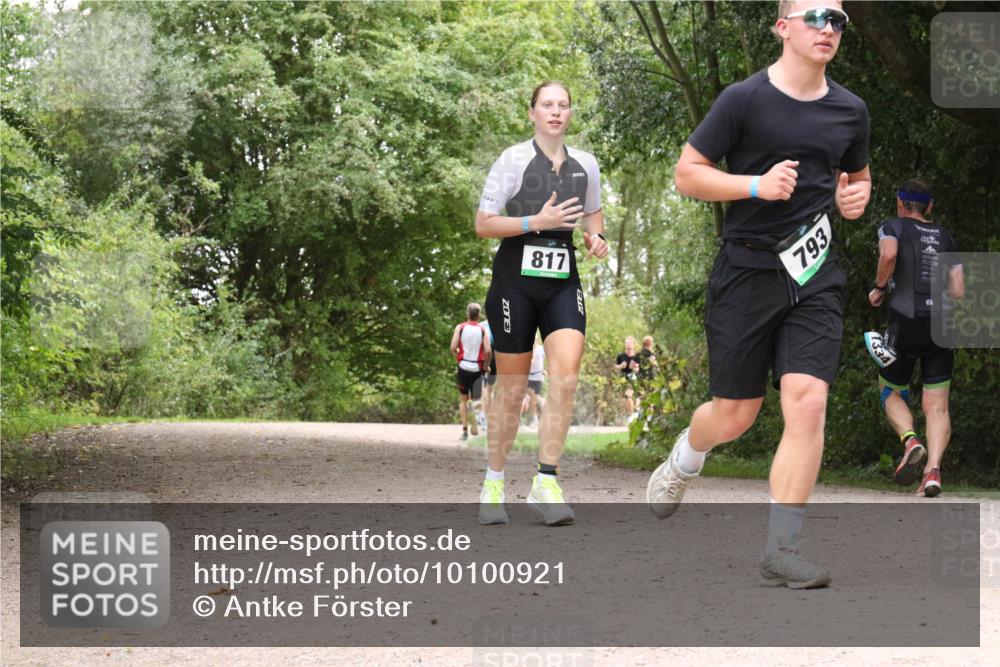 30.08.2026 - Elbe Triathlon Hamburg Antke Förster http://msf.ph/oto/10100921 30.08.2026 11:13:46 Laufen 817, 3, 793, 1334 meine-sportfotos.de