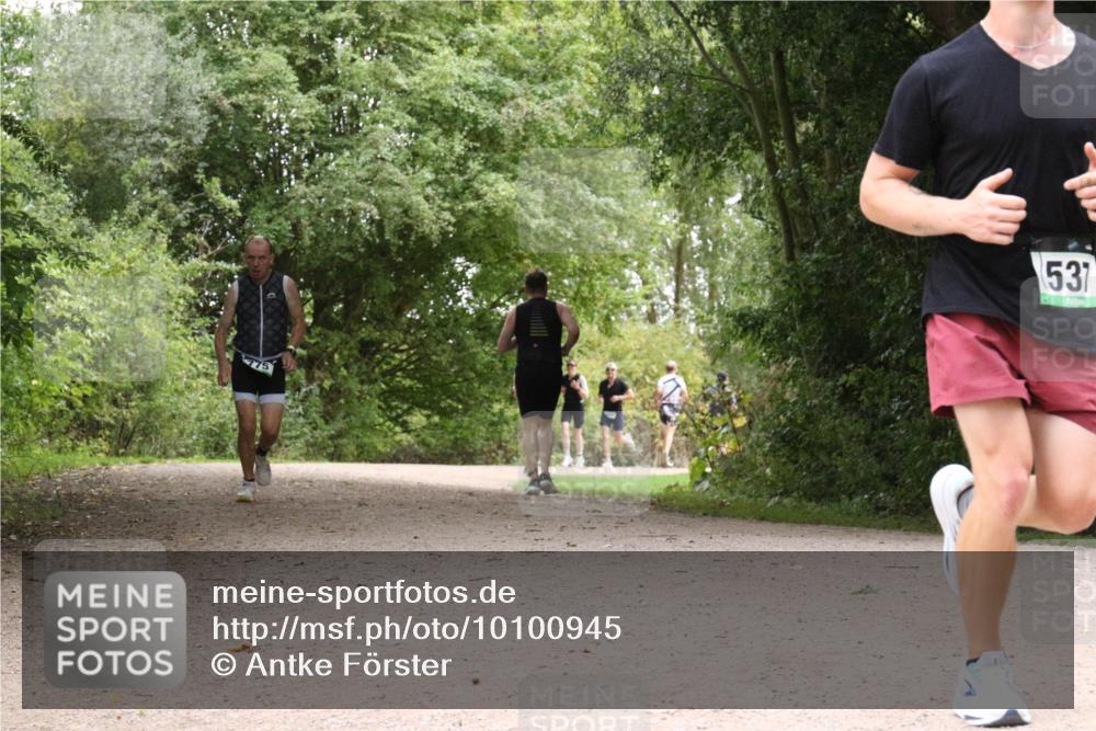 30.08.2026 - Elbe Triathlon Hamburg Antke Förster http://msf.ph/oto/10100945 30.08.2026 11:14:04 Laufen 775, 537 meine-sportfotos.de