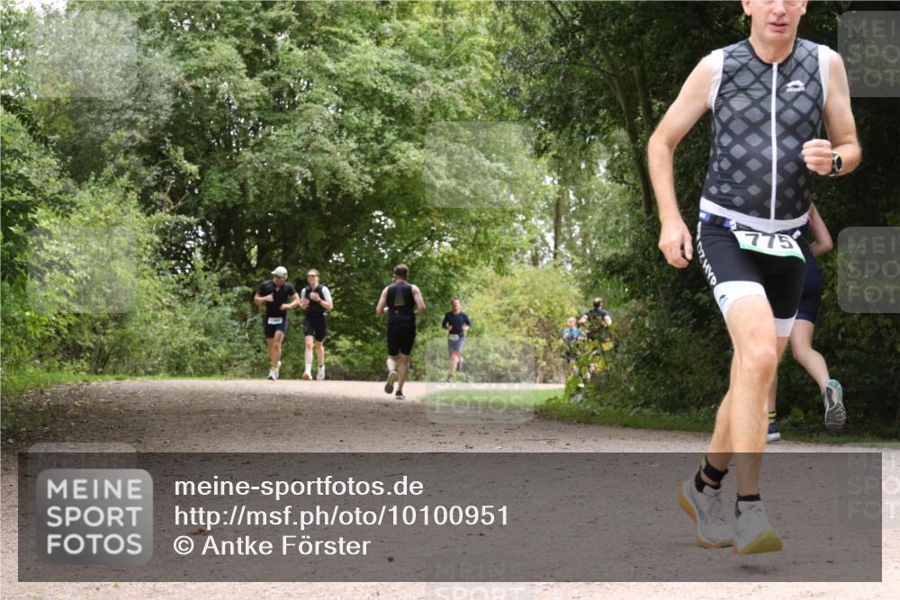 30.08.2026 - Elbe Triathlon Hamburg Antke Förster http://msf.ph/oto/10100951 30.08.2026 11:14:08 Laufen  meine-sportfotos.de