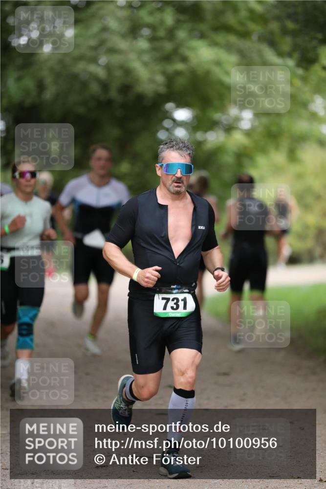 30.08.2026 - Elbe Triathlon Hamburg Antke Förster http://msf.ph/oto/10100956 30.08.2026 11:11:15 Laufen 731 meine-sportfotos.de