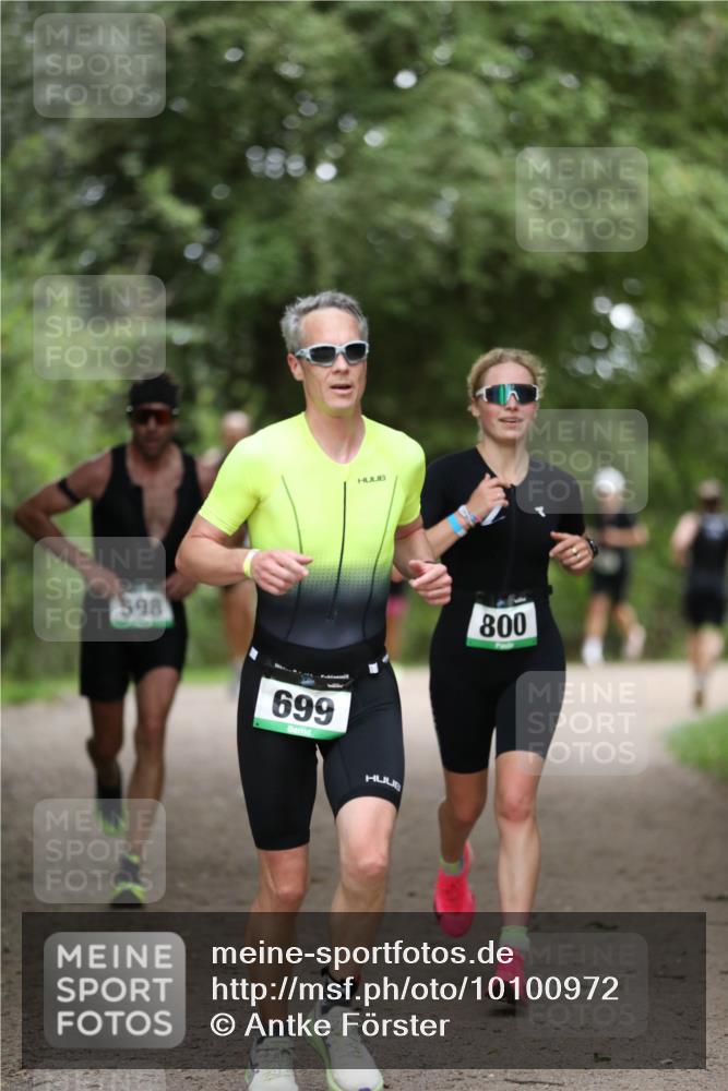 30.08.2026 - Elbe Triathlon Hamburg Antke Förster http://msf.ph/oto/10100972 30.08.2026 11:11:21 Laufen 598, 699, 800 meine-sportfotos.de