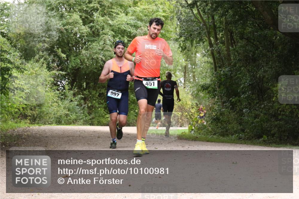 30.08.2026 - Elbe Triathlon Hamburg Antke Förster http://msf.ph/oto/10100981 30.08.2026 11:14:29 Laufen 997, 451 meine-sportfotos.de
