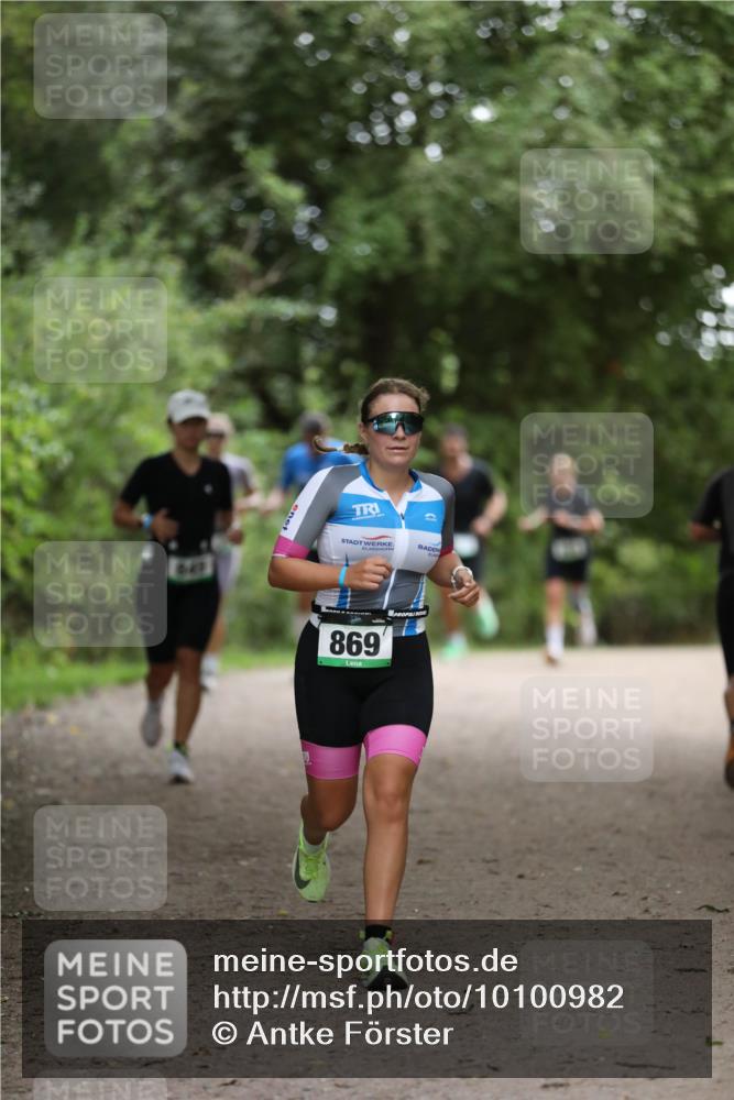 30.08.2026 - Elbe Triathlon Hamburg Antke Förster http://msf.ph/oto/10100982 30.08.2026 11:11:30 Laufen 869 meine-sportfotos.de
