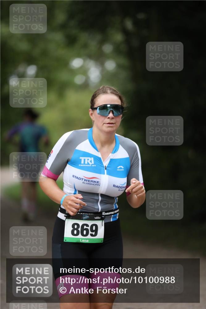 30.08.2026 - Elbe Triathlon Hamburg Antke Förster http://msf.ph/oto/10100988 30.08.2026 11:11:32 Laufen 869 meine-sportfotos.de