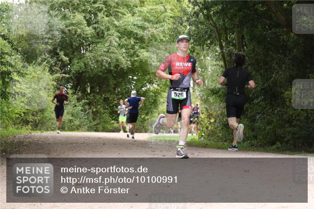 30.08.2026 - Elbe Triathlon Hamburg Antke Förster http://msf.ph/oto/10100991 30.08.2026 11:14:40 Laufen 526 meine-sportfotos.de