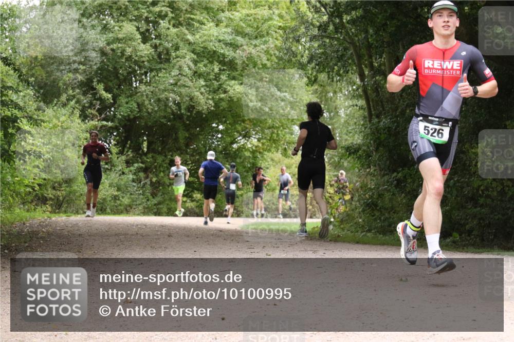 30.08.2026 - Elbe Triathlon Hamburg Antke Förster http://msf.ph/oto/10100995 30.08.2026 11:14:41 Laufen 526 meine-sportfotos.de