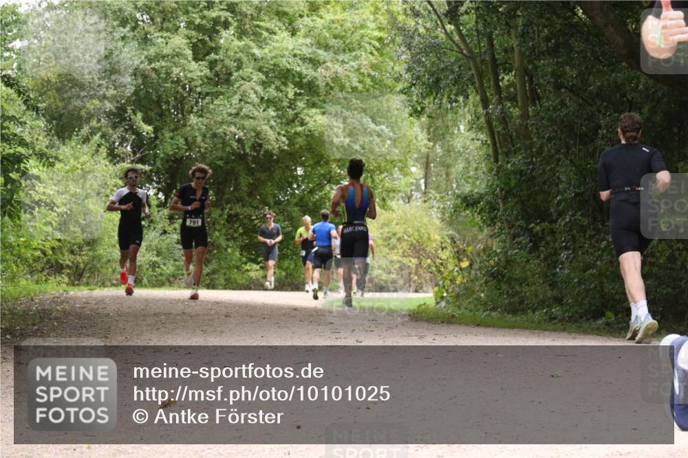 30.08.2026 - Elbe Triathlon Hamburg Antke Förster http://msf.ph/oto/10101025 30.08.2026 11:15:00 Laufen 791 meine-sportfotos.de