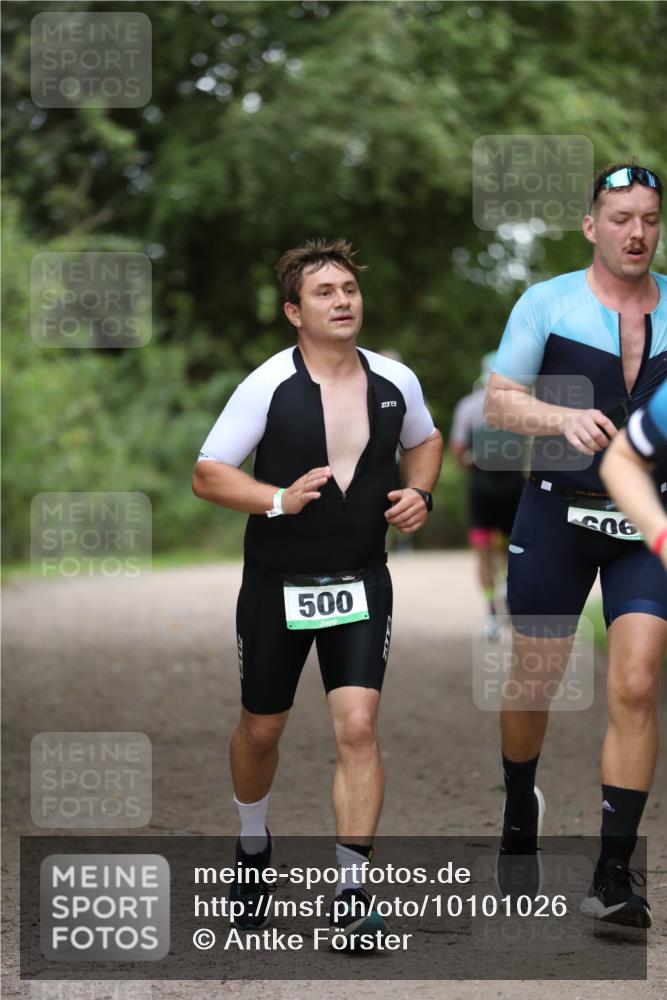 30.08.2026 - Elbe Triathlon Hamburg Antke Förster http://msf.ph/oto/10101026 30.08.2026 11:11:55 Laufen 500, 606 meine-sportfotos.de