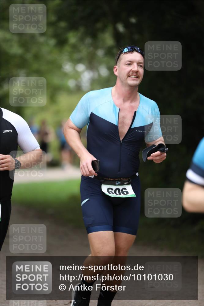 30.08.2026 - Elbe Triathlon Hamburg Antke Förster http://msf.ph/oto/10101030 30.08.2026 11:11:56 Laufen 606 meine-sportfotos.de