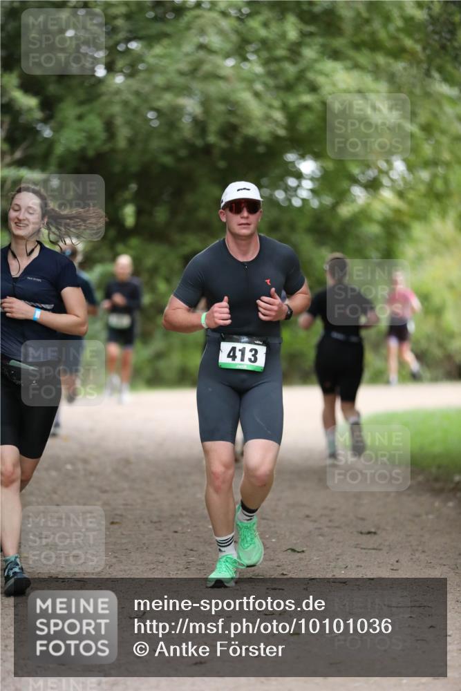 30.08.2026 - Elbe Triathlon Hamburg Antke Förster http://msf.ph/oto/10101036 30.08.2026 11:12:05 Laufen 413 meine-sportfotos.de