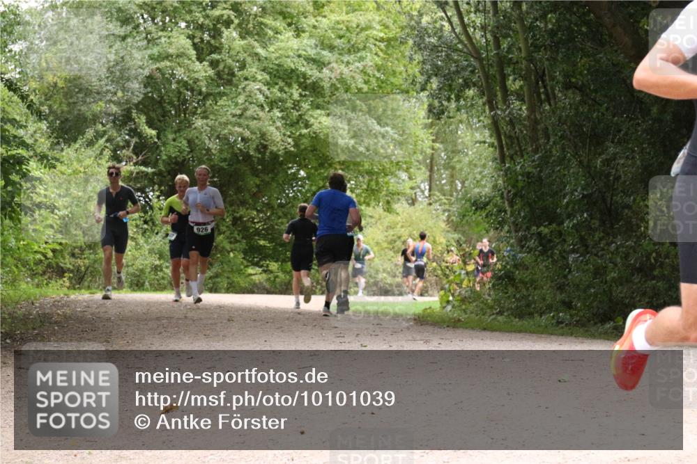 30.08.2026 - Elbe Triathlon Hamburg Antke Förster http://msf.ph/oto/10101039 30.08.2026 11:15:06 Laufen 926 meine-sportfotos.de