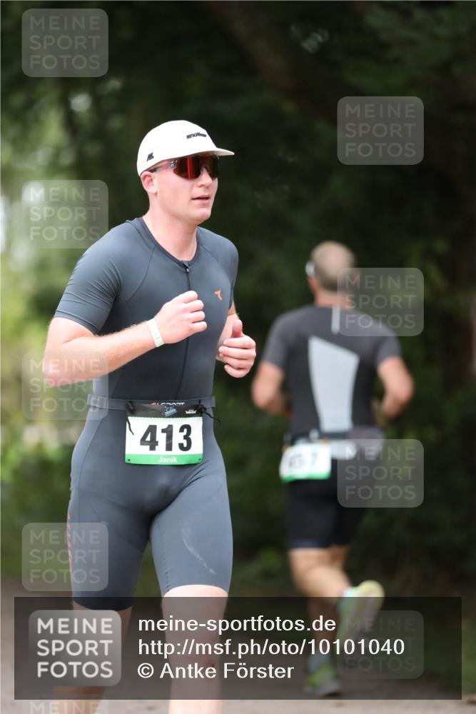 30.08.2026 - Elbe Triathlon Hamburg Antke Förster http://msf.ph/oto/10101040 30.08.2026 11:12:08 Laufen 413 meine-sportfotos.de