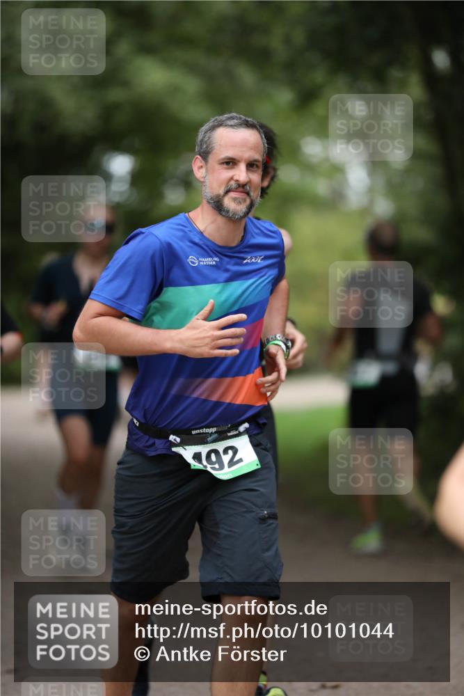 30.08.2026 - Elbe Triathlon Hamburg Antke Förster http://msf.ph/oto/10101044 30.08.2026 11:12:10 Laufen 7001, 92 meine-sportfotos.de