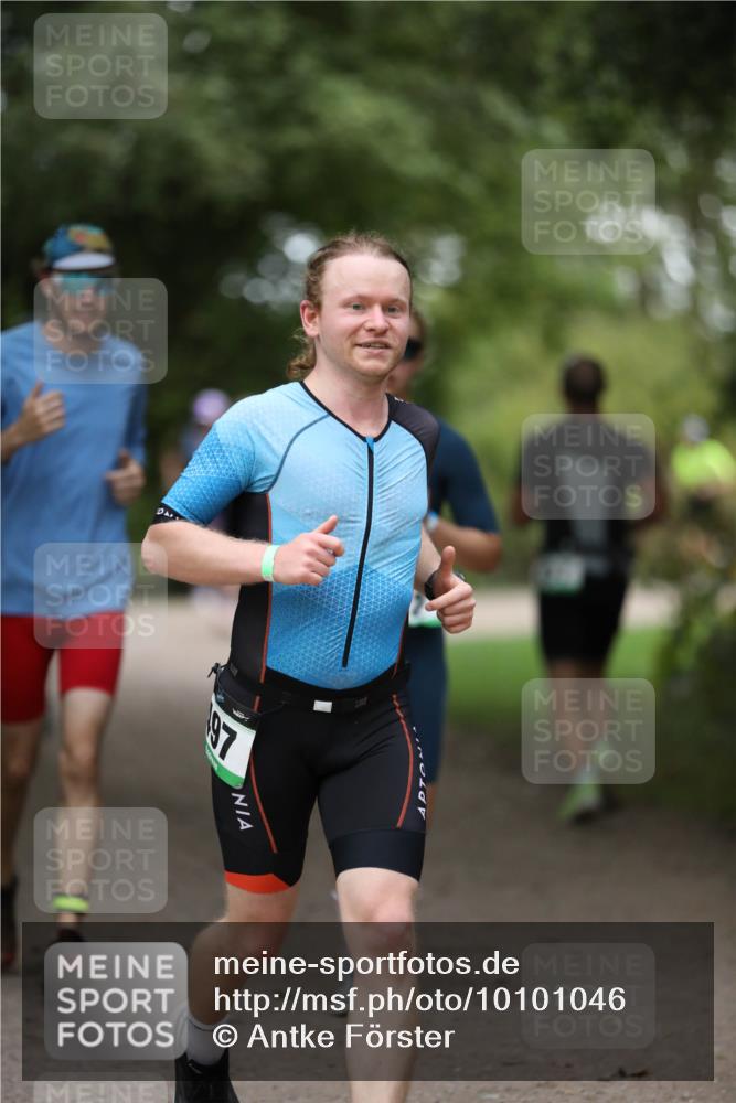 30.08.2026 - Elbe Triathlon Hamburg Antke Förster http://msf.ph/oto/10101046 30.08.2026 11:12:10 Laufen  meine-sportfotos.de