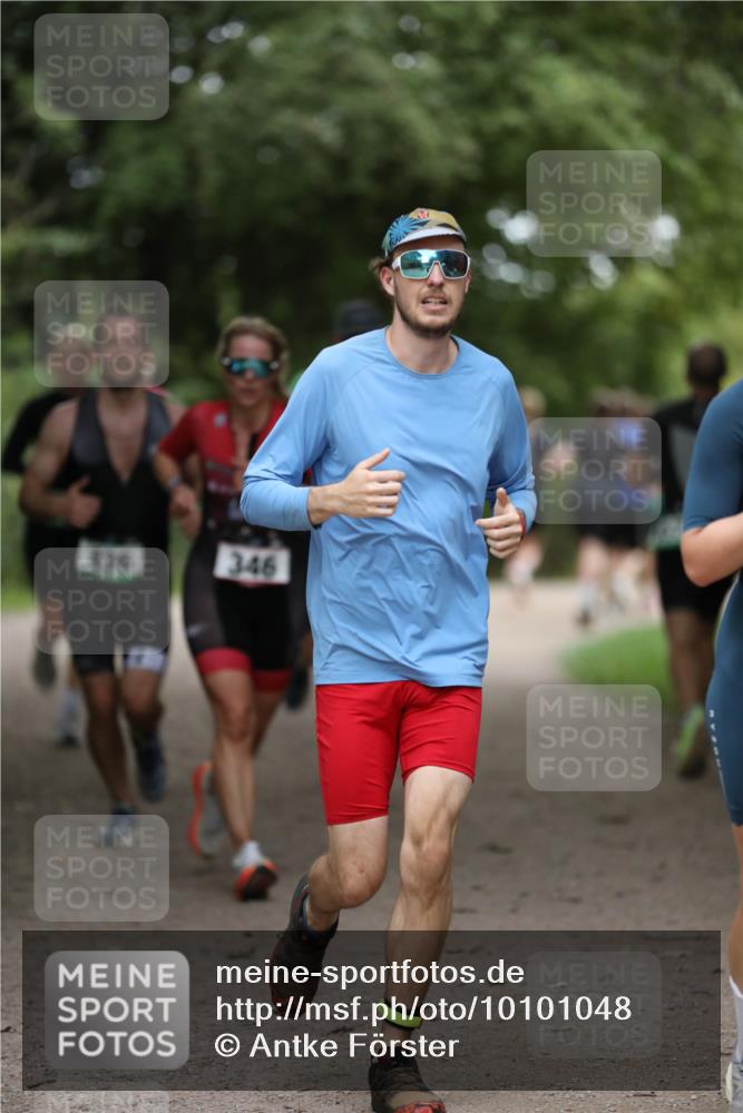 30.08.2026 - Elbe Triathlon Hamburg Antke Förster http://msf.ph/oto/10101048 30.08.2026 11:12:11 Laufen 829, 346 meine-sportfotos.de