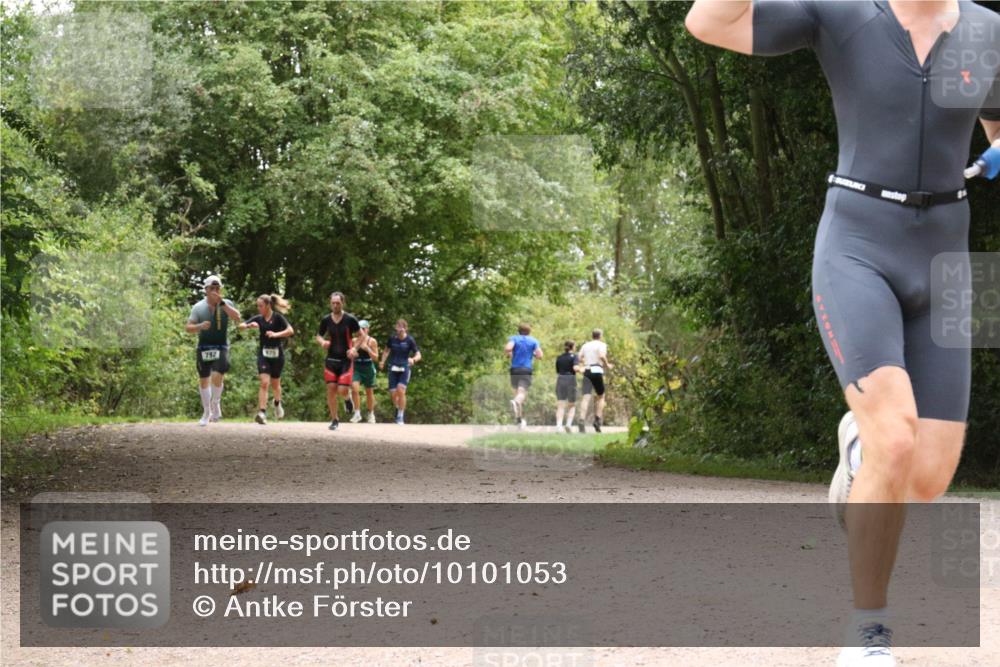 30.08.2026 - Elbe Triathlon Hamburg Antke Förster http://msf.ph/oto/10101053 30.08.2026 11:15:13 Laufen 792, 75 meine-sportfotos.de