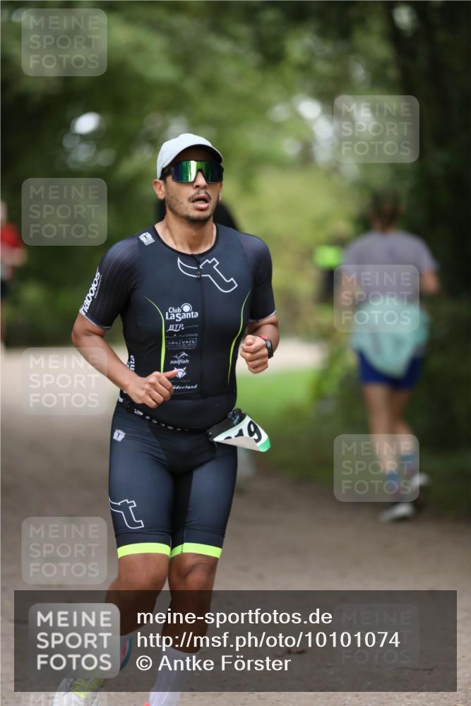 30.08.2026 - Elbe Triathlon Hamburg Antke Förster http://msf.ph/oto/10101074 30.08.2026 11:12:28 Laufen  meine-sportfotos.de