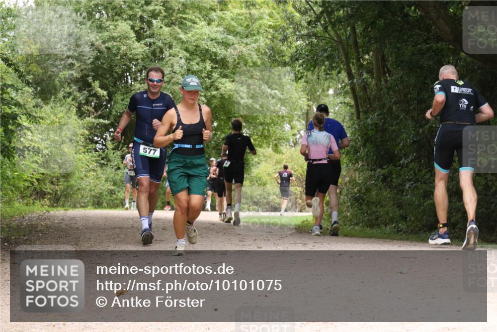30.08.2026 - Elbe Triathlon Hamburg Antke Förster http://msf.ph/oto/10101075 30.08.2026 11:15:26 Laufen 577 meine-sportfotos.de