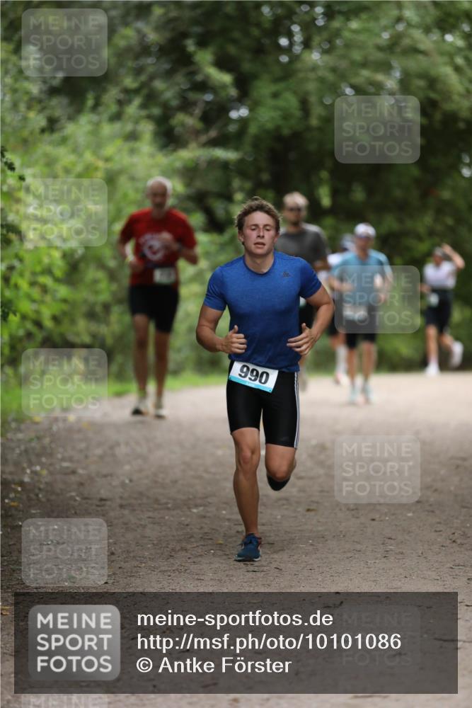 30.08.2026 - Elbe Triathlon Hamburg Antke Förster http://msf.ph/oto/10101086 30.08.2026 11:12:35 Laufen 990 meine-sportfotos.de