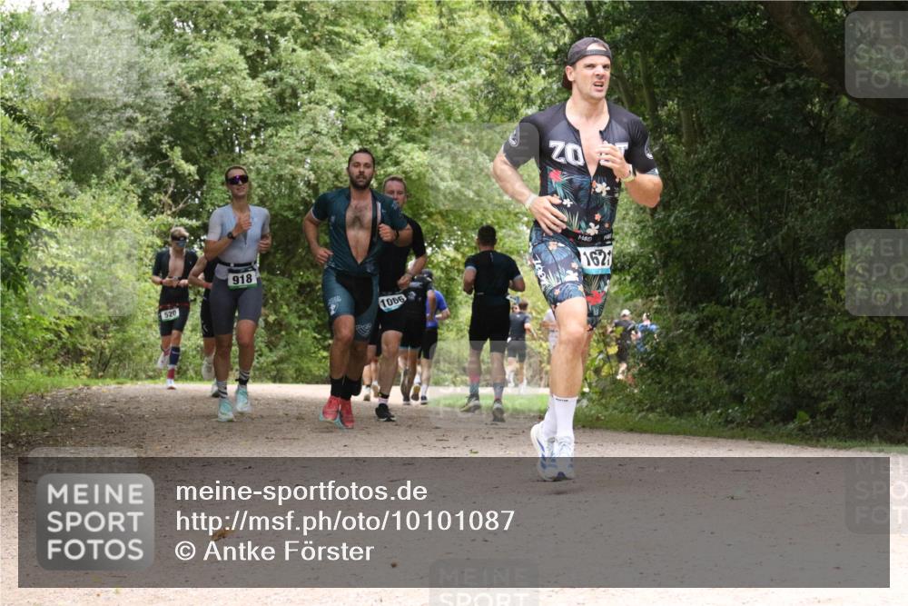 30.08.2026 - Elbe Triathlon Hamburg Antke Förster http://msf.ph/oto/10101087 30.08.2026 11:15:33 Laufen 520, 918, 1066, 1627 meine-sportfotos.de