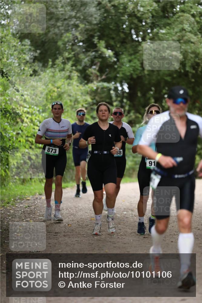 30.08.2026 - Elbe Triathlon Hamburg Antke Förster http://msf.ph/oto/10101106 30.08.2026 11:12:45 Laufen 873, 91 meine-sportfotos.de