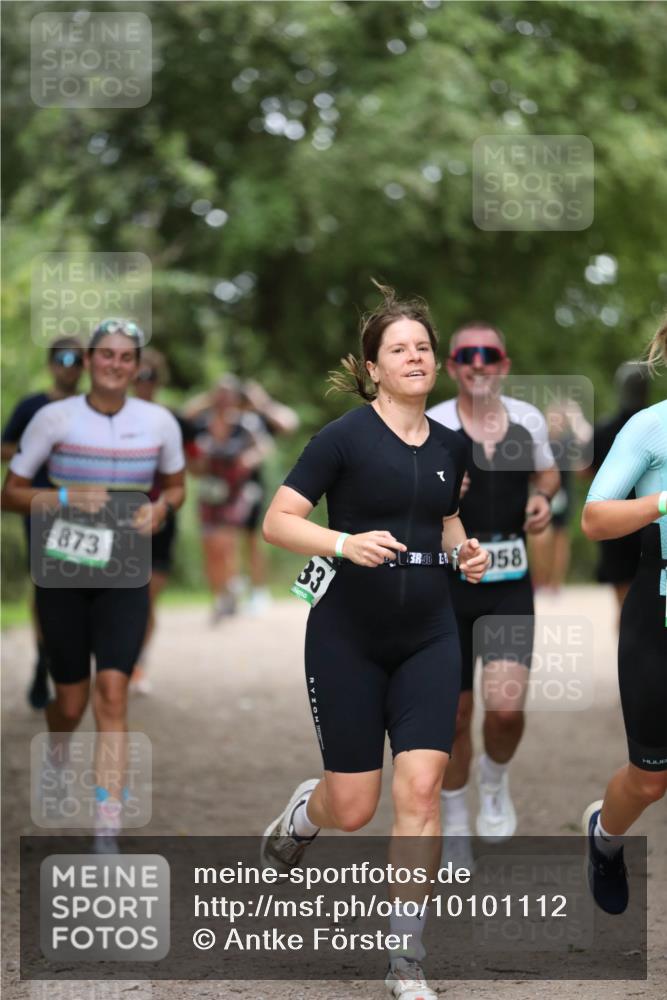 30.08.2026 - Elbe Triathlon Hamburg Antke Förster http://msf.ph/oto/10101112 30.08.2026 11:12:47 Laufen 873, 33, 3, 58 meine-sportfotos.de