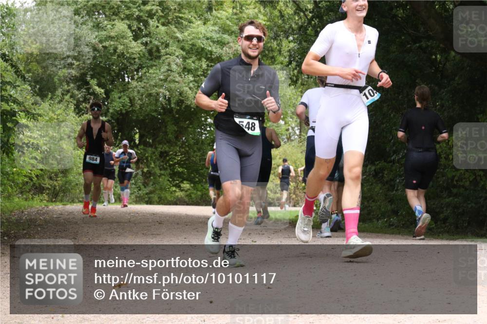 30.08.2026 - Elbe Triathlon Hamburg Antke Förster http://msf.ph/oto/10101117 30.08.2026 11:15:49 Laufen 984, 548, 10 meine-sportfotos.de