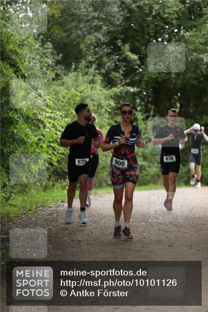 30.08.2026 - Elbe Triathlon Hamburg Antke Förster http://msf.ph/oto/10101126 30.08.2026 11:12:53 Laufen 639, 908, 636 meine-sportfotos.de
